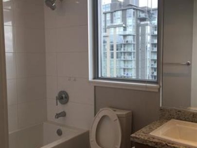 m1-2907-1155-the-high-st-coquitlam-bc-v3b-7w4-canada-2