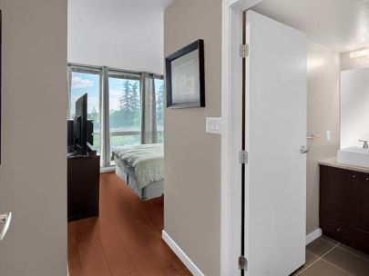 701-13618-100-ave-surrey-bc-canada-v3t-0a8