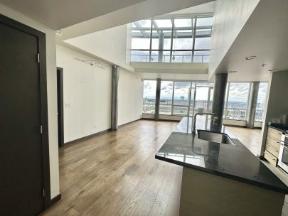 833-seymour-st-4102-vancouver-bc-v6b-0g4-canada-2