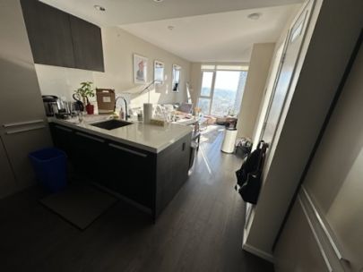 2806 MADDOX 1351 Continental St Vancouver