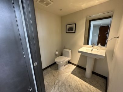 833-seymour-st-4102-vancouver-bc-v6b-0g4-canada-2