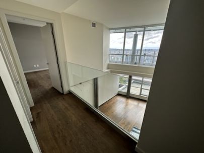 833-seymour-st-4102-vancouver-bc-v6b-0g4-canada-2