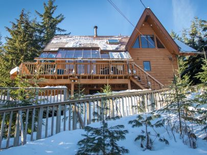 bolld.com Furnished 1Bed/1Bath Lower Level of a Home@ ALPINE MEADOWS!