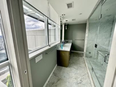 833-seymour-st-4102-vancouver-bc-v6b-0g4-canada-2