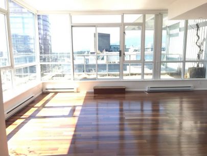 #2206 GEORGE 1420 W Georgia St Vancouver West V6G 3K4