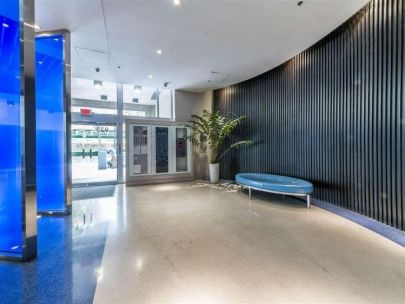luxury-living-north-facing-1-br-den-in-downtown-vancouver-for-rent
