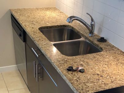 807-555-delestre-ave-coquitlam-bc-v3k-0a9