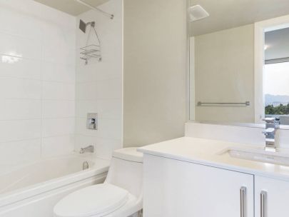 skyway-tower-906-2689-kingsway-vancouver