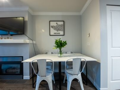 avanti-5-3160-w-4th-ave-vancouver-bc-v6k-4c3-canada