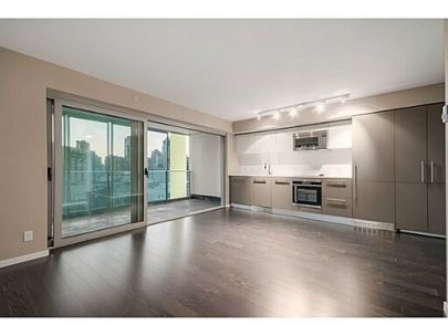 #1003 Townline 999 Seymour St Vancouver