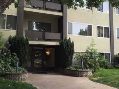 #102 WYNNE MANOR 1309 W 14th Ave Vancouver