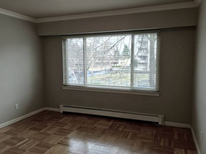 207-wynne-manor-1309-w-14th-ave-vancouver-2