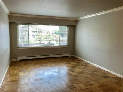 207-wynne-manor-1309-w-14th-ave-vancouver-2