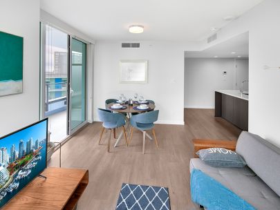 1408-8189-cambie-street-vancouver-bc-v6p-0g6-2