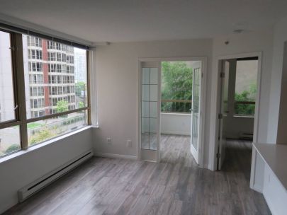 822-homer-street-vancouver-bc-canada-v6b-6m3