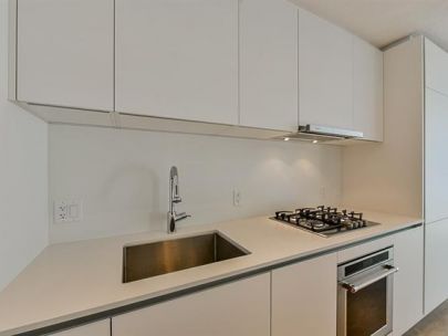 riversky-1406-908-quayside-dr-new-westminster-bc-v3m-canada