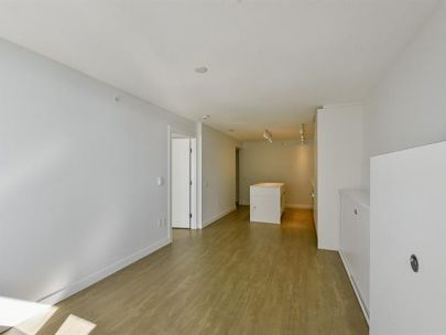 riversky-1406-908-quayside-dr-new-westminster-bc-v3m-canada