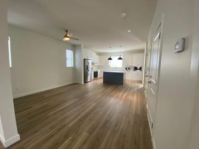 20298-82a-avenue-langley-british-columbia-v2y-0z1-2