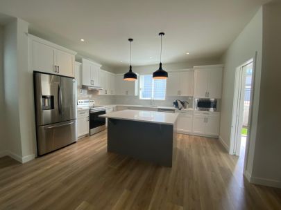 20298 82A Avenue, Langley British Columbia V2Y 0Z1