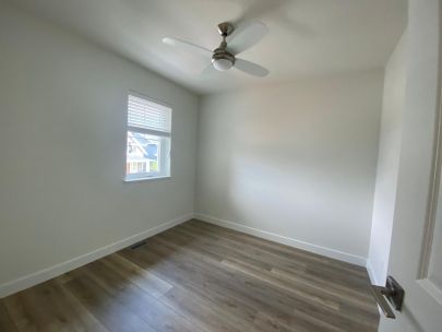 20298-82a-avenue-langley-british-columbia-v2y-0z1-2