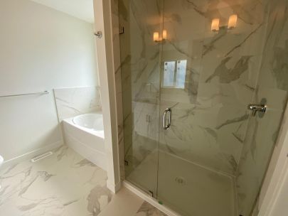 20298-82a-avenue-langley-british-columbia-v2y-0z1-2