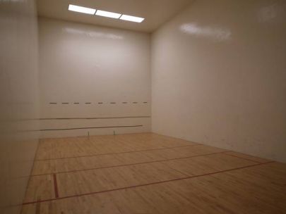 centrally-located-cozy-1-bedroom-downtown-vancouver-chelsea-terrace-1600