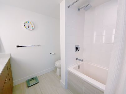 909-epic-at-west-1788-columbia-st-vancouver-bc-canada-v5y-0a6