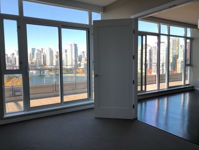 unit-1004-1616-columbia-st-2