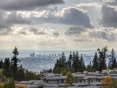 9266-university-crescent-burnaby-bc-canada-v5a-4z1