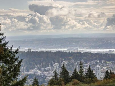 9266-university-crescent-burnaby-bc-canada-v5a-4z1