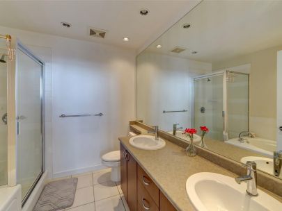 9266-university-crescent-burnaby-bc-canada-v5a-4z1