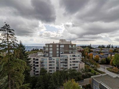 9266-university-crescent-burnaby-bc-canada-v5a-4z1