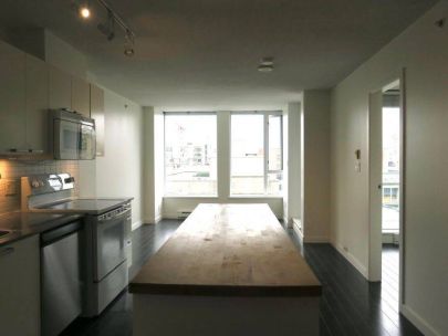 550-taylor-st-905-vancouver-bc-v6b-1r1-canada-2