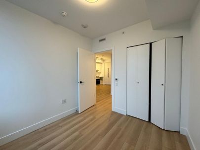 8750-university-crescent-305-burnaby-bc-v5a-0c8-canada-2