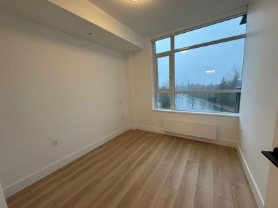 8750-university-crescent-305-burnaby-bc-v5a-0c8-canada-2