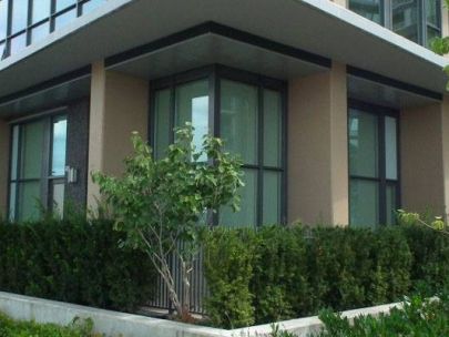 west-1st-avenue-vancouver-bc-canada-74074