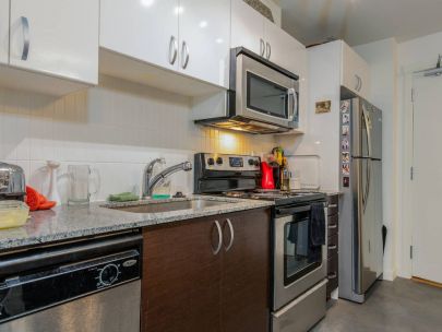 #128-10788 Whalley Boulevard Surrey BC Canada - V3T 0B7