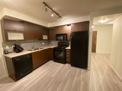 10788 139 Street Surrey BC Canada - V3T 0A6