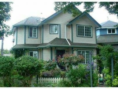 exciting-craftsman-3-level-home-in-renfrew-collingwood-2