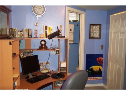 exciting-craftsman-3-level-home-in-renfrew-collingwood-2