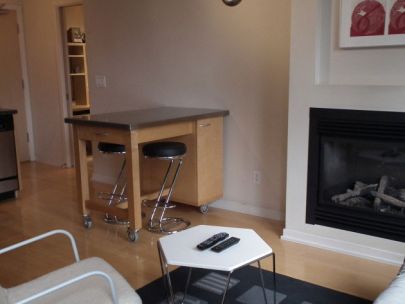 FURNISHED Studio + Office unit in 969 RICHARDS STREET