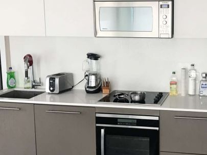 1008-999 Seymour St, Vancouver, BC V6B 3M1, Canada