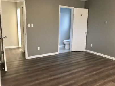 962-grove-ave-burnaby-bc-v5b-4g7-canada-2