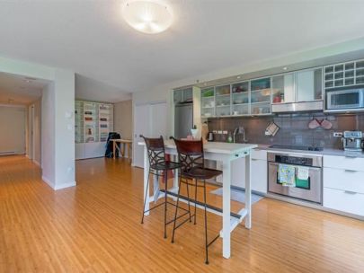 168 Powell St #501, Vancouver, BC V6A 0B2, Canada