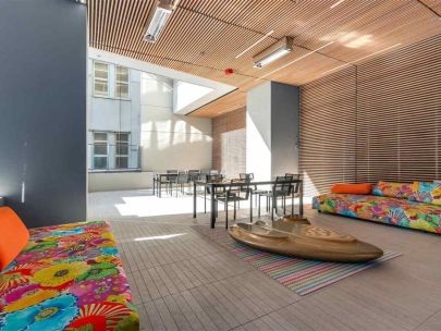 807-777-richards-st-vancouver-bc-v6b0m6-2