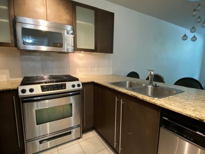 7555-alderbridge-way-richmond-bc-v6x-4l1-canada-2