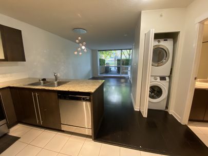 7555 Alderbridge Way, Richmond, BC V6X 4L1, Canada