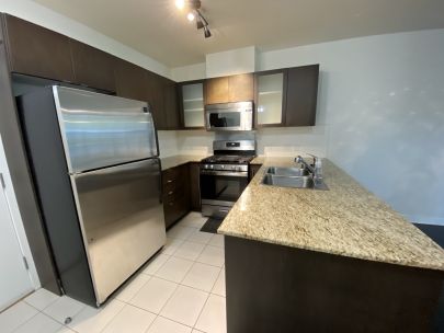 7555-alderbridge-way-richmond-bc-v6x-4l1-canada-2