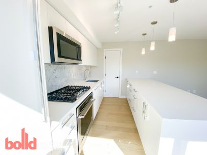 midtown-201-2508-fraser-street-vancouver-bc-v5t-3v4-2