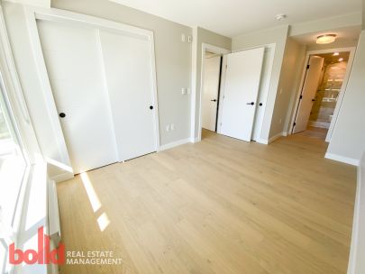 midtown-201-2508-fraser-street-vancouver-bc-v5t-3v4-2